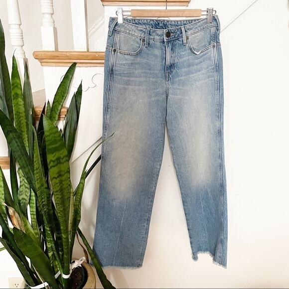 True Religion Light Wash Blue Raw Hem Crop Jeans Size 27 - Picture 1 of 8
